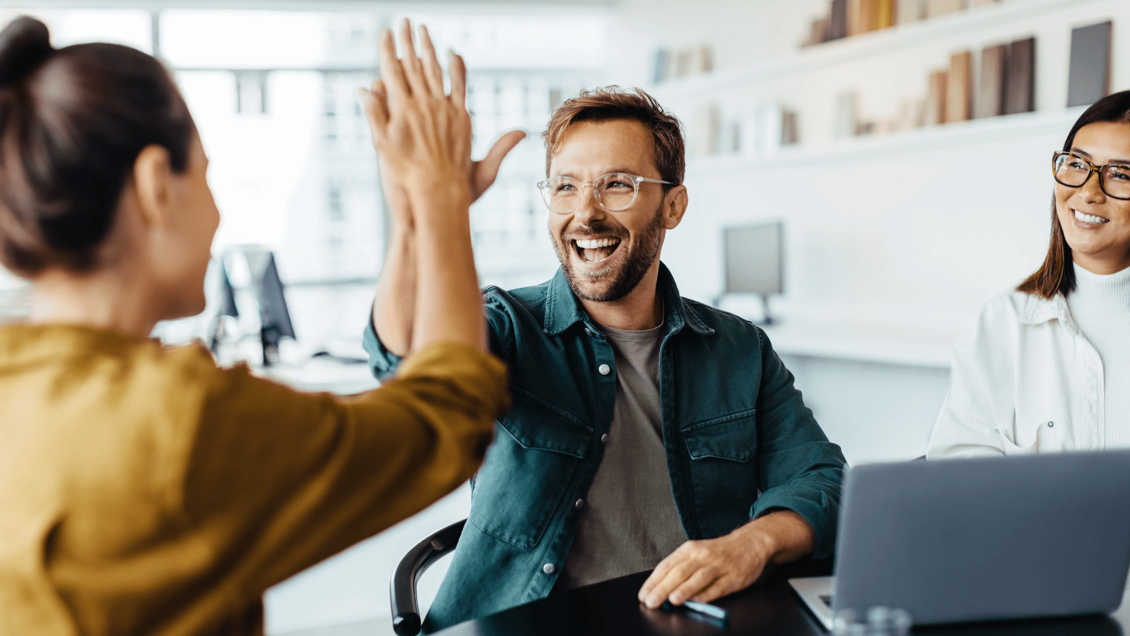 Déployer un CRM rapidement : comment éviter les projets longs, coûteux et complexes avec le COSMO Quick Start Template