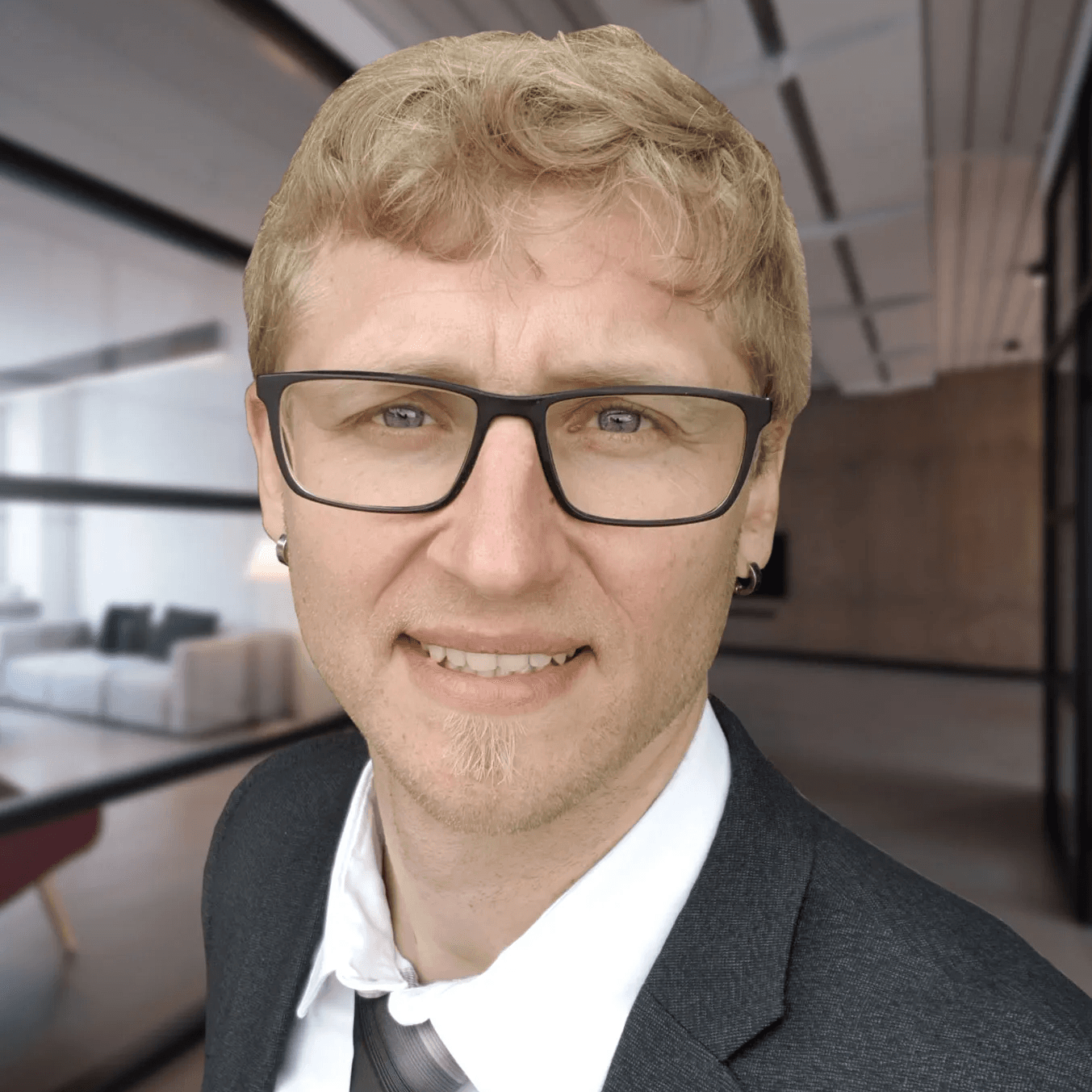 Alexander Lang Alexander Lang